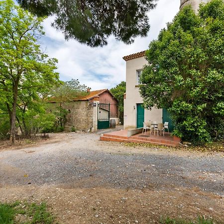 Apartment With Pool Amid Vineyards And Near The Beach Mèze Exteriér fotografie