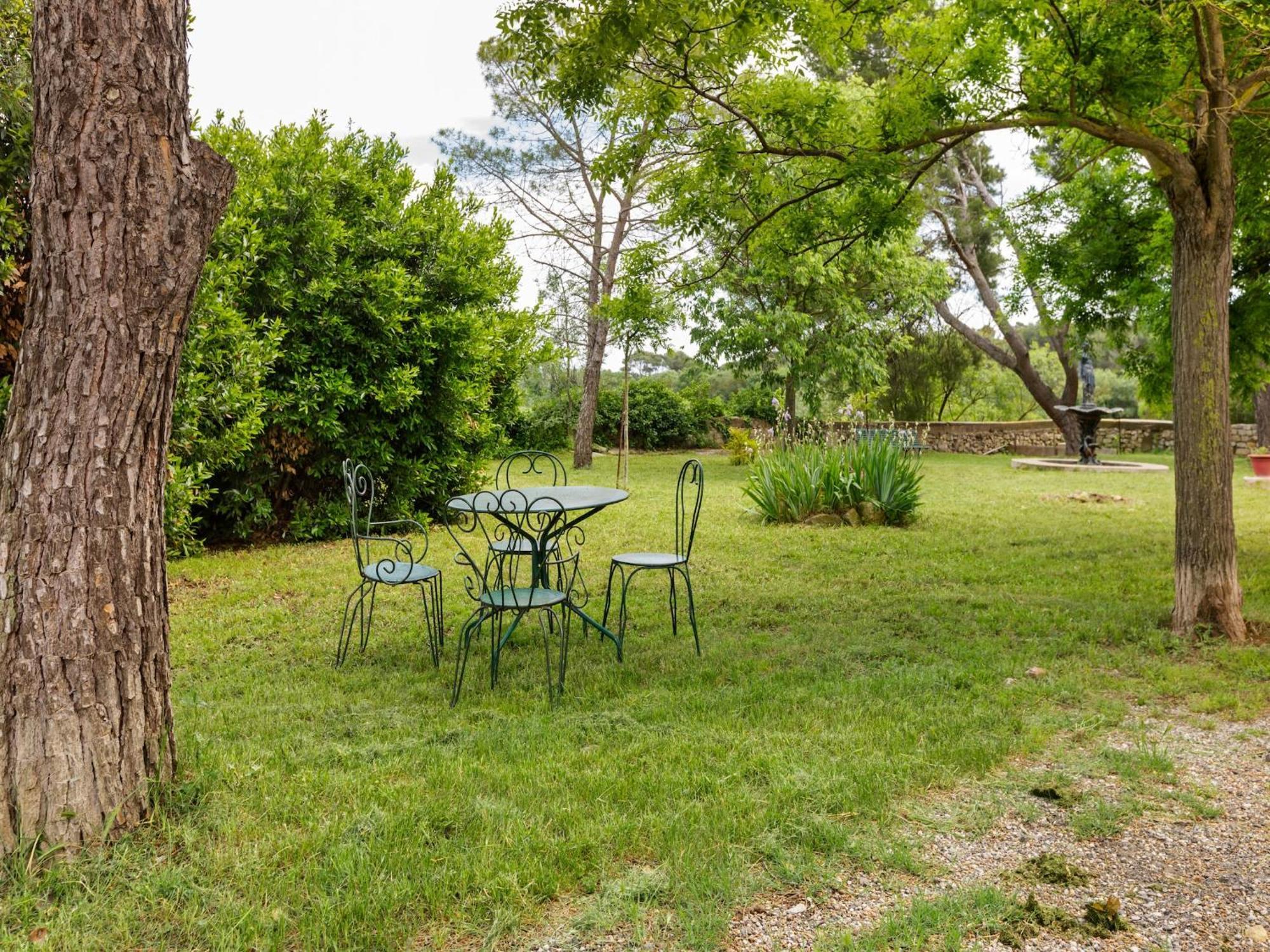 Apartment With Pool Amid Vineyards And Near The Beach Mèze Exteriér fotografie