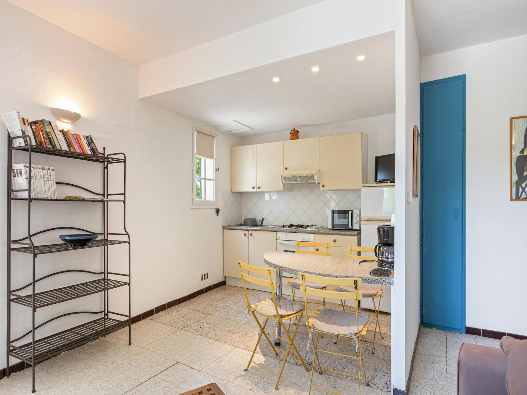 Apartment With Pool Amid Vineyards And Near The Beach Mèze Exteriér fotografie